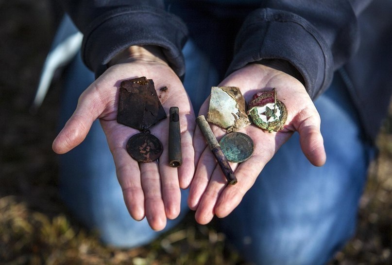 �������